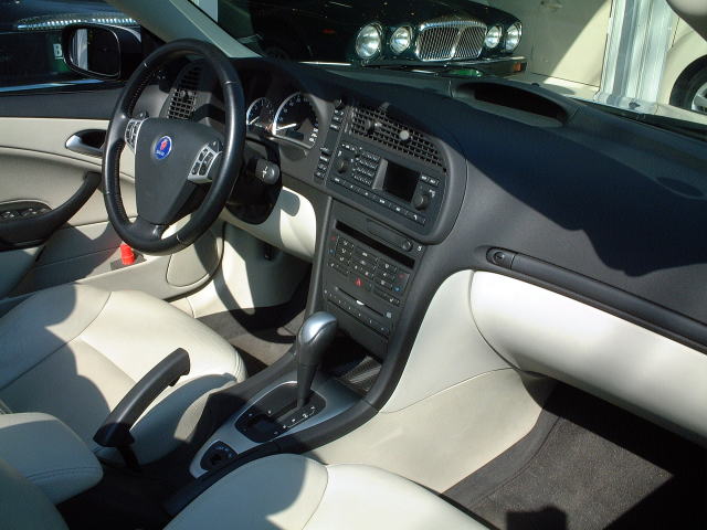 �T�[�u�X�|�R�J�u���I���G�A��